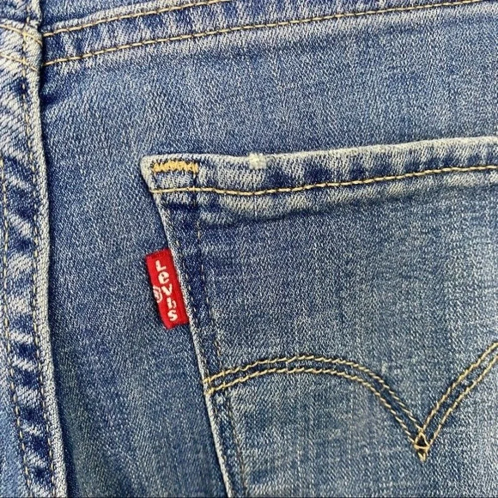 Levi’s 724 High Rise Straight Jeans Size 24 Frayed Raw Hem 90s Y2K Classic